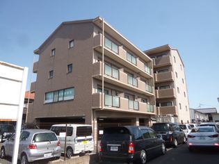 滋賀県近江八幡市出町の賃貸マンション