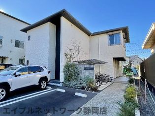 静岡県静岡市葵区上伝馬の賃貸マンション