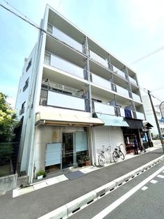 兵庫県西宮市浜甲子園2丁目の賃貸アパート
