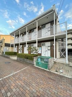 兵庫県西宮市弓場町の賃貸アパート