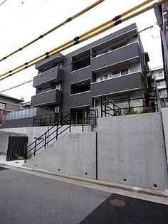 兵庫県神戸市中央区中山手通7丁目の賃貸アパート