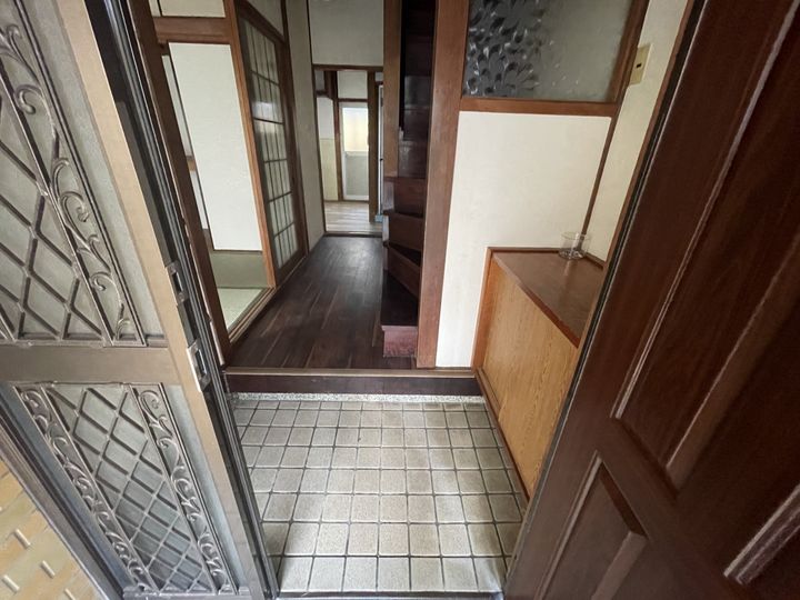 玄関