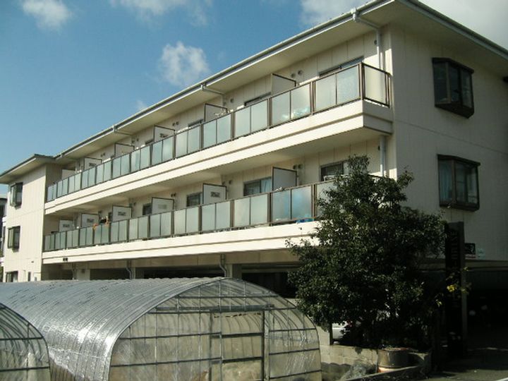 プレジール有瀬325の外観