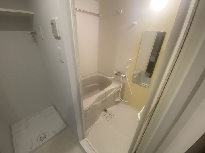 レジデンスh忍町901の風呂