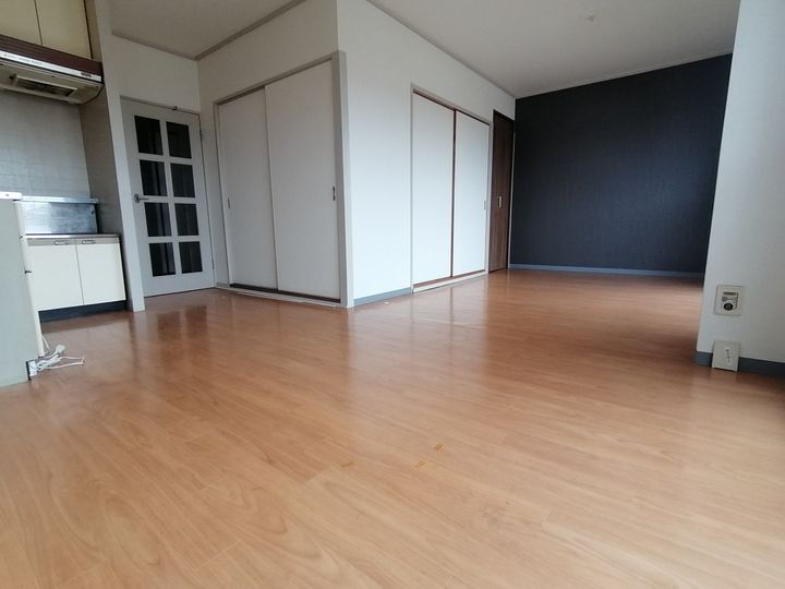 ハイツメロディの居間