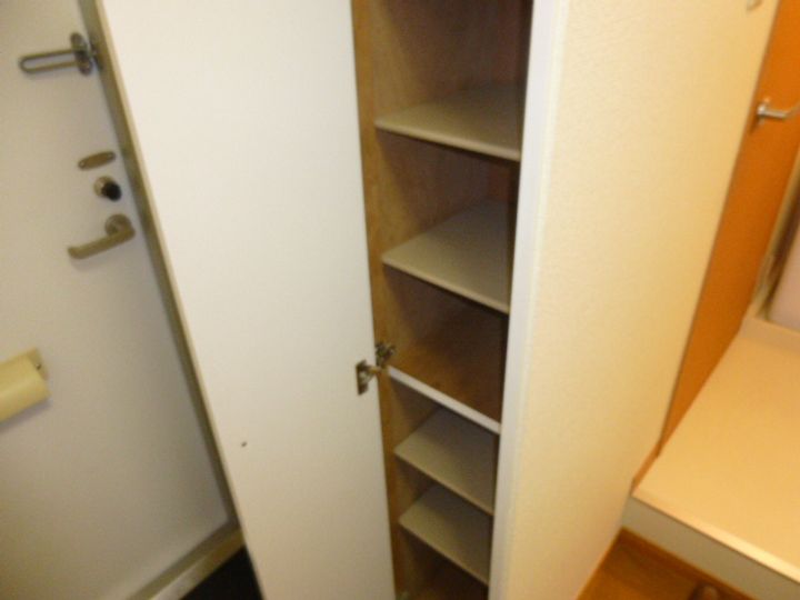 レオパレス西はりま109の玄関