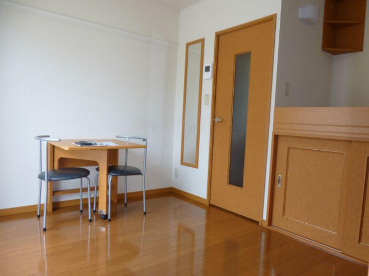 レオパレス上滝野レジェンド102の内装