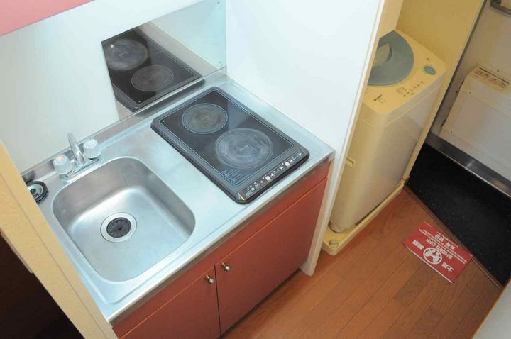 レオパレスチャンティック曽根201のキッチン