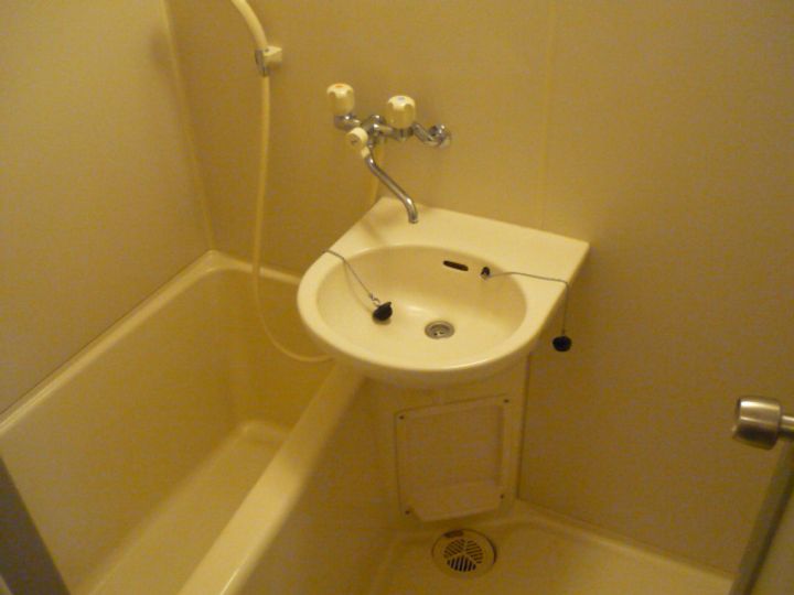 レジデンス西庄205の風呂