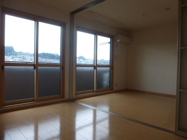 パークハイム参番館B207の寝室