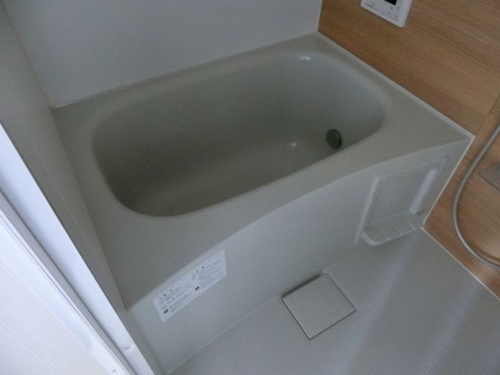ボンドアベニューの風呂