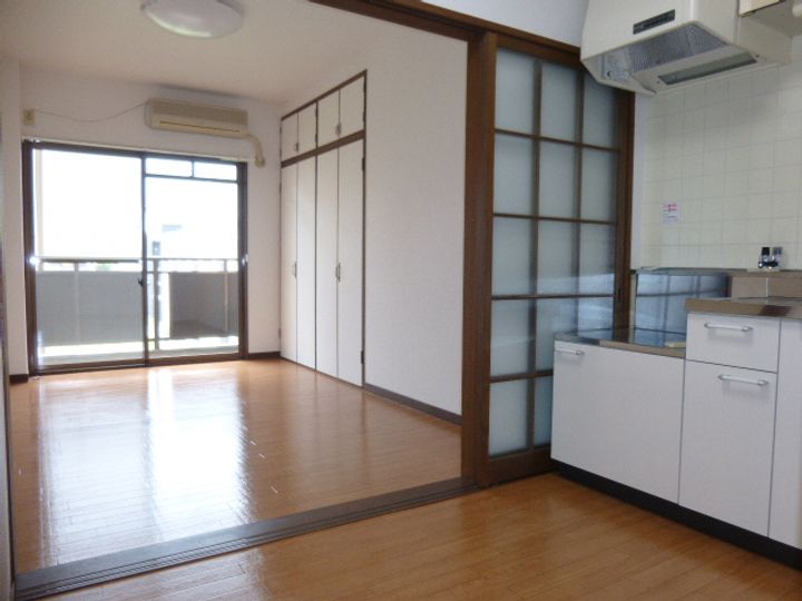 MISTRAL岡田102の内装
