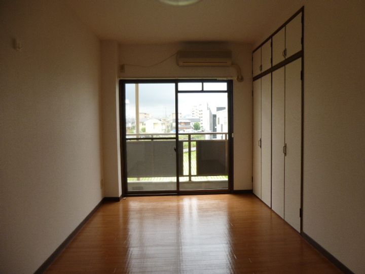MISTRAL岡田102の内装