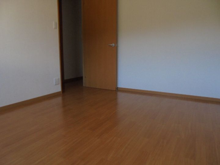 グランシャリオ島田B201の内装