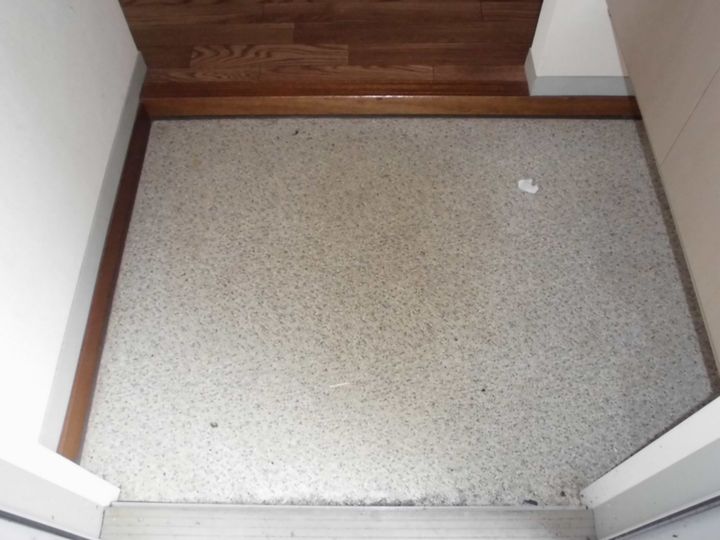 コーポ有明201の玄関