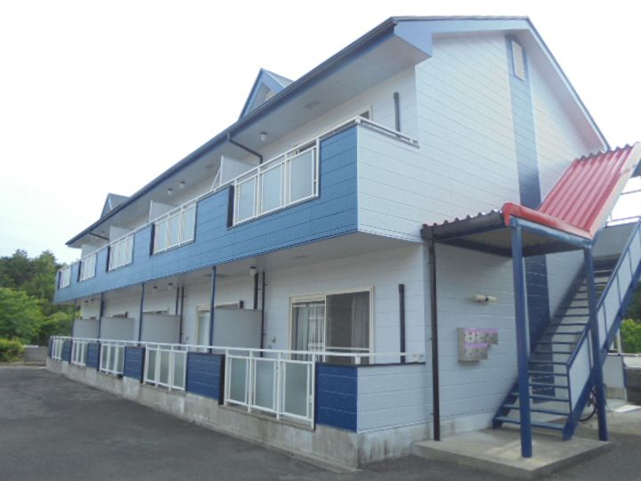 グランシード高田台南棟108の外観