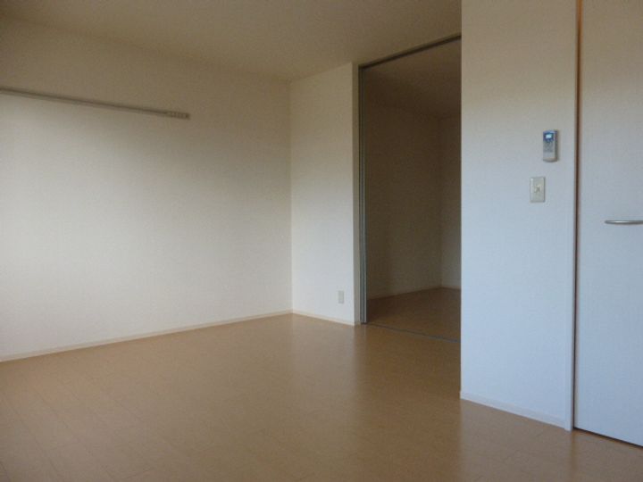 サンテ・レザンジュ B棟B202の内装