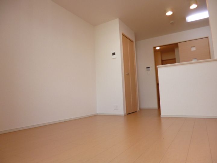 ワイズヴィラ201の居間