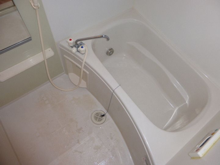 エーデル緑ヶ丘D202の風呂