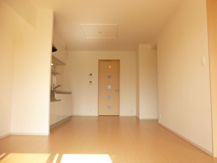 グラース・アンジュ103の居間