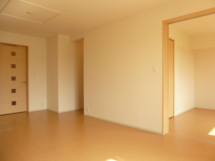 グラース・アンジュ103の居間