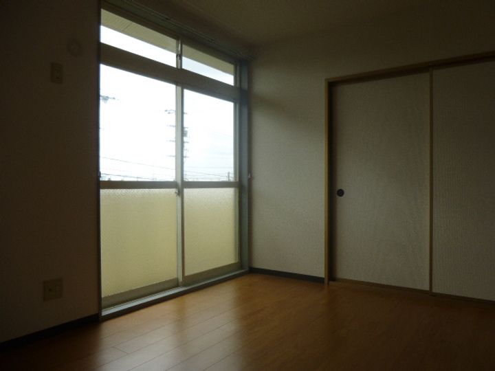 サンクス202の内装