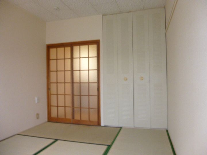 サンシティ城北203の寝室