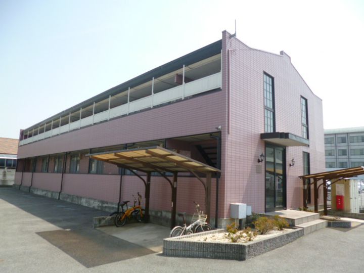 リバーサイド市川101の外観