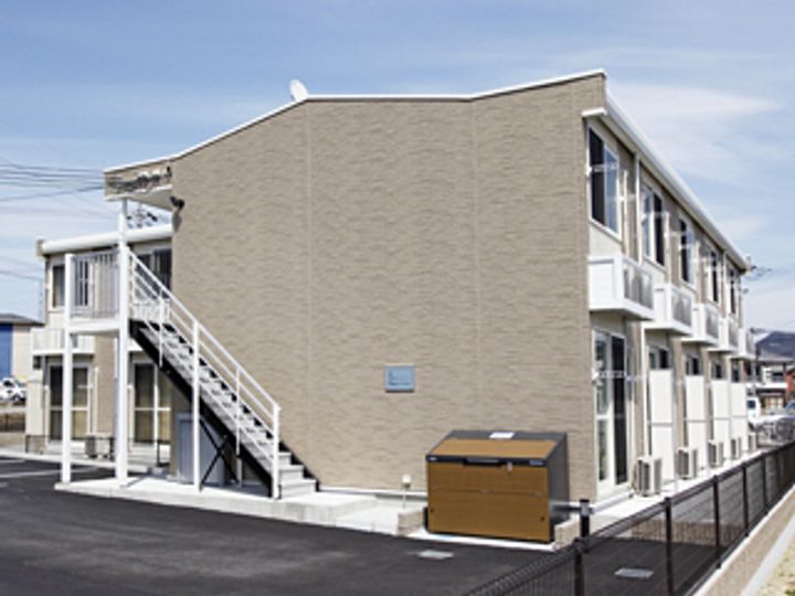 レオパレス上滝野レジェンド102の外観