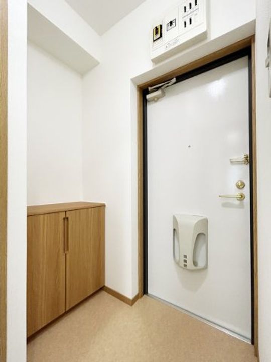 DIエクスクオーレの玄関