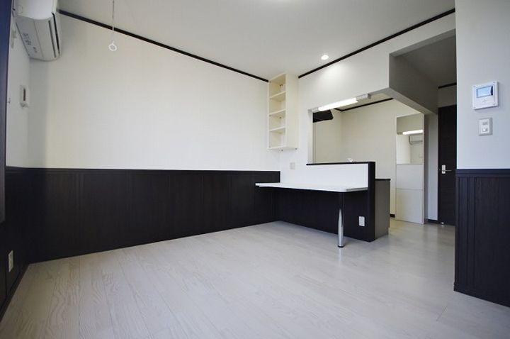 DIブリッジの居間