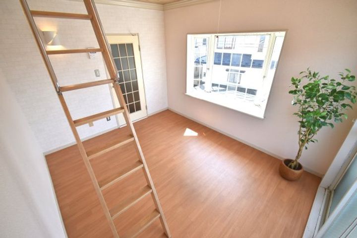ラセット201の居間