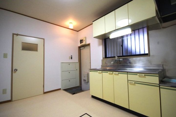 ハイツフォーリストC棟のキッチン