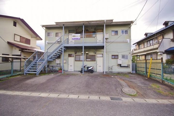 野原第2コーポの外観