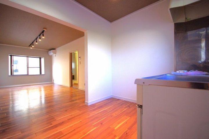 TERAS ASAKAのその他画像