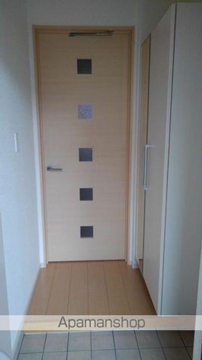 三雲Aの玄関