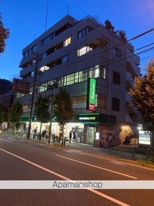 東京都中野区大和町3丁目の賃貸アパートの周辺