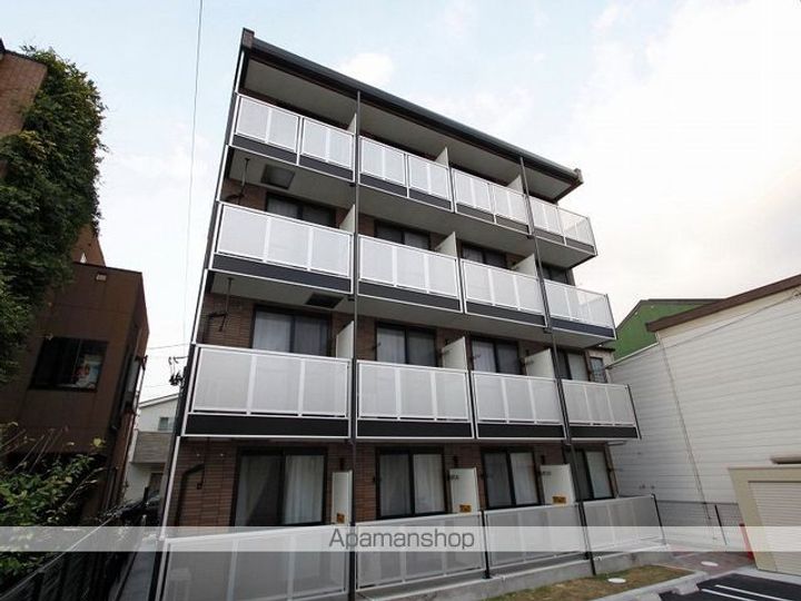 レオパレスマローネ402の外観