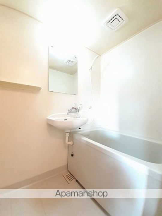 カーサ八幡林の風呂