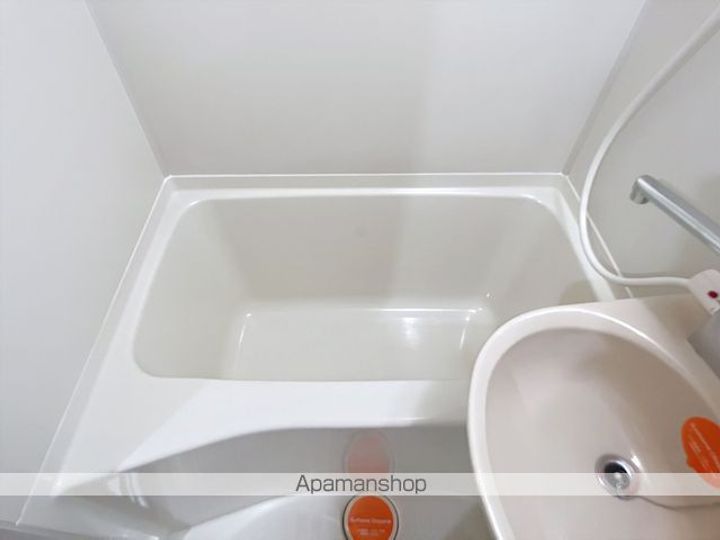 岡山県岡山市北区矢坂東町の賃貸マンションの内装