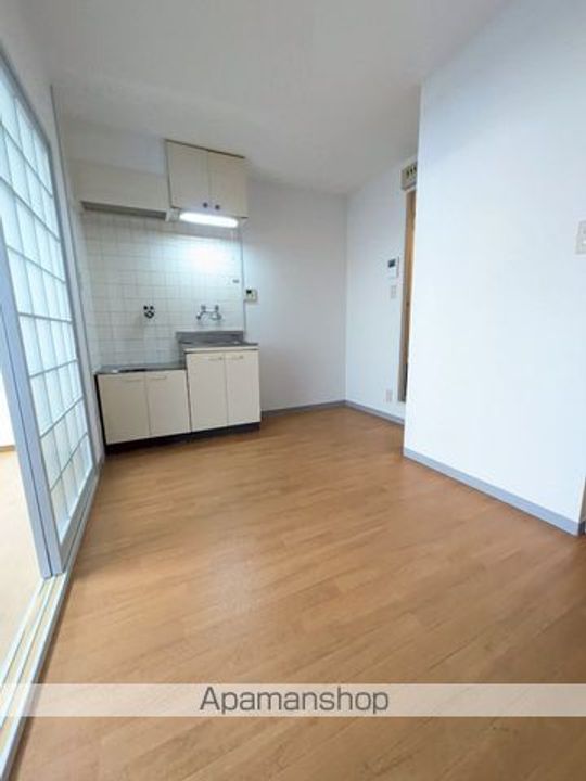 セベ森小路205の内装