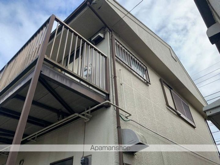 朝日ハイツ2号館の外観