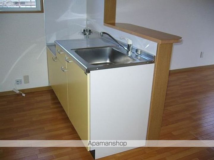 カーサラルジュ102のキッチン