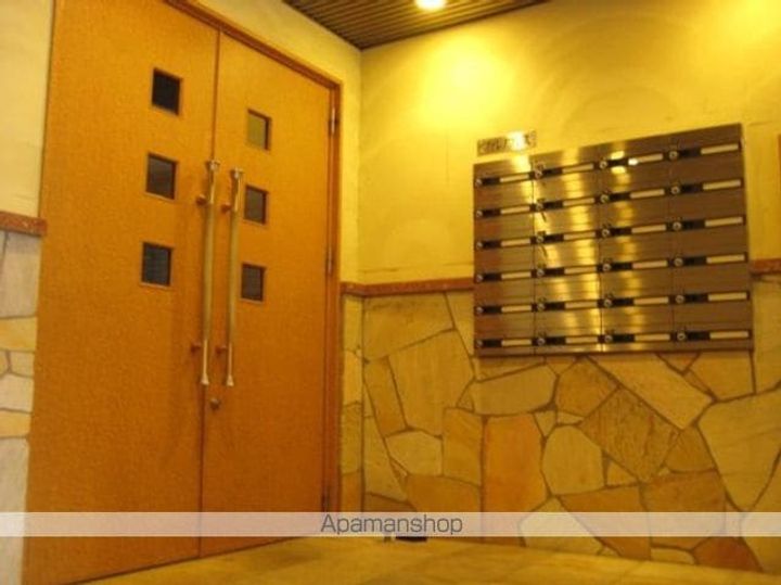 愛知県春日井市上条町1丁目の賃貸マンションの外観