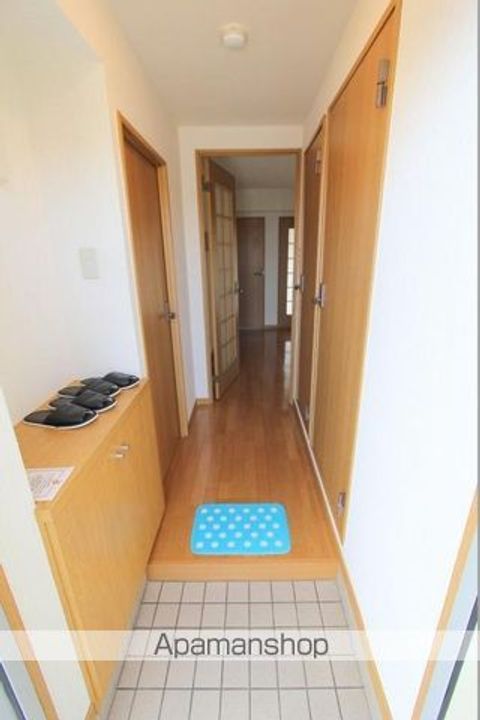 香川県高松市多肥下町の賃貸マンションの玄関