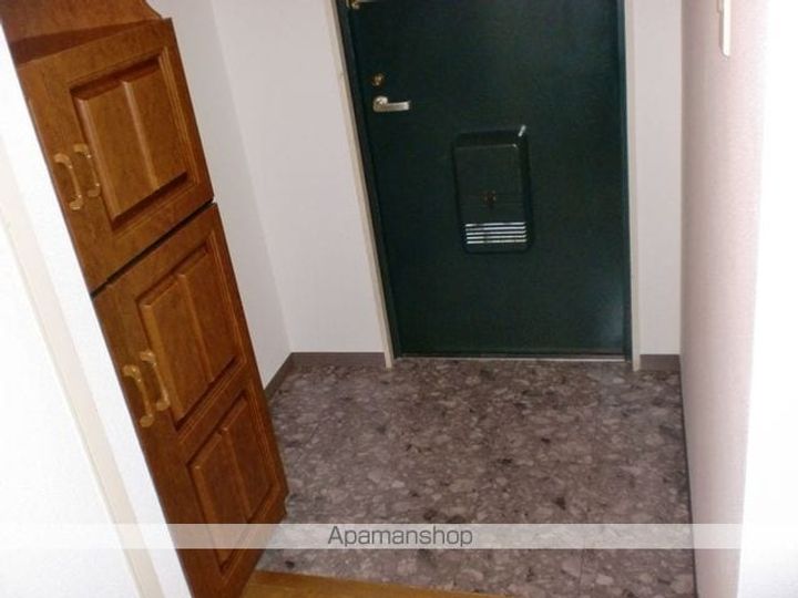 カーサ三国ヶ丘の玄関