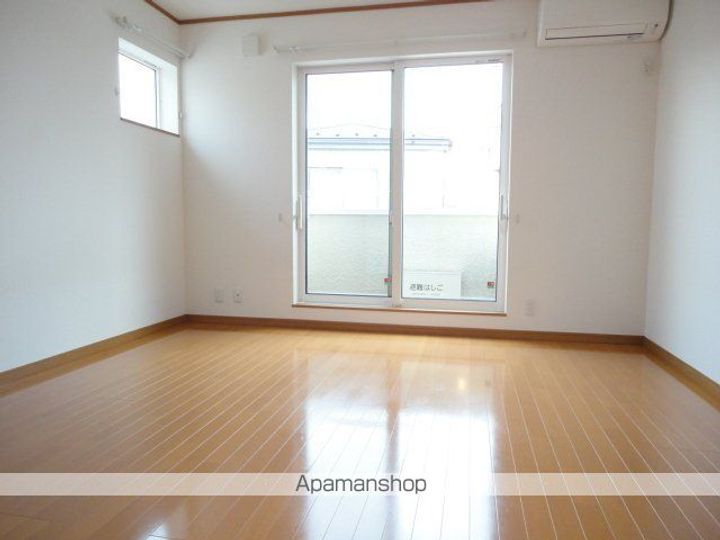 プレシャス ジュノーの居間