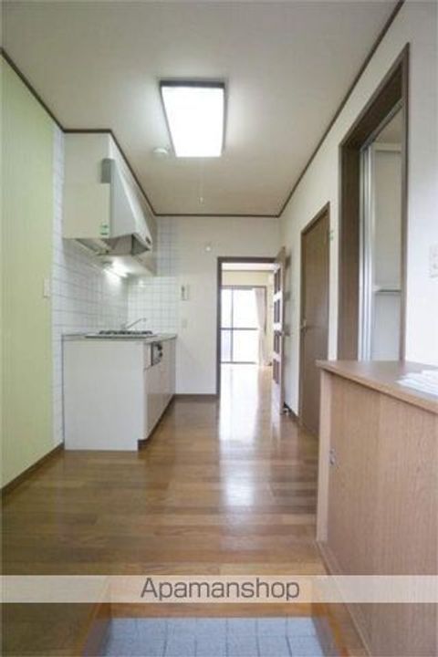 グレース草薙104の玄関