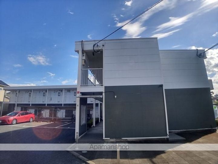 レオパレスプチ・フルールⅡの外観