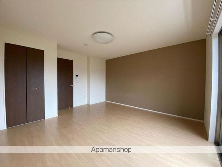 クレア・ド・ルーンの内装